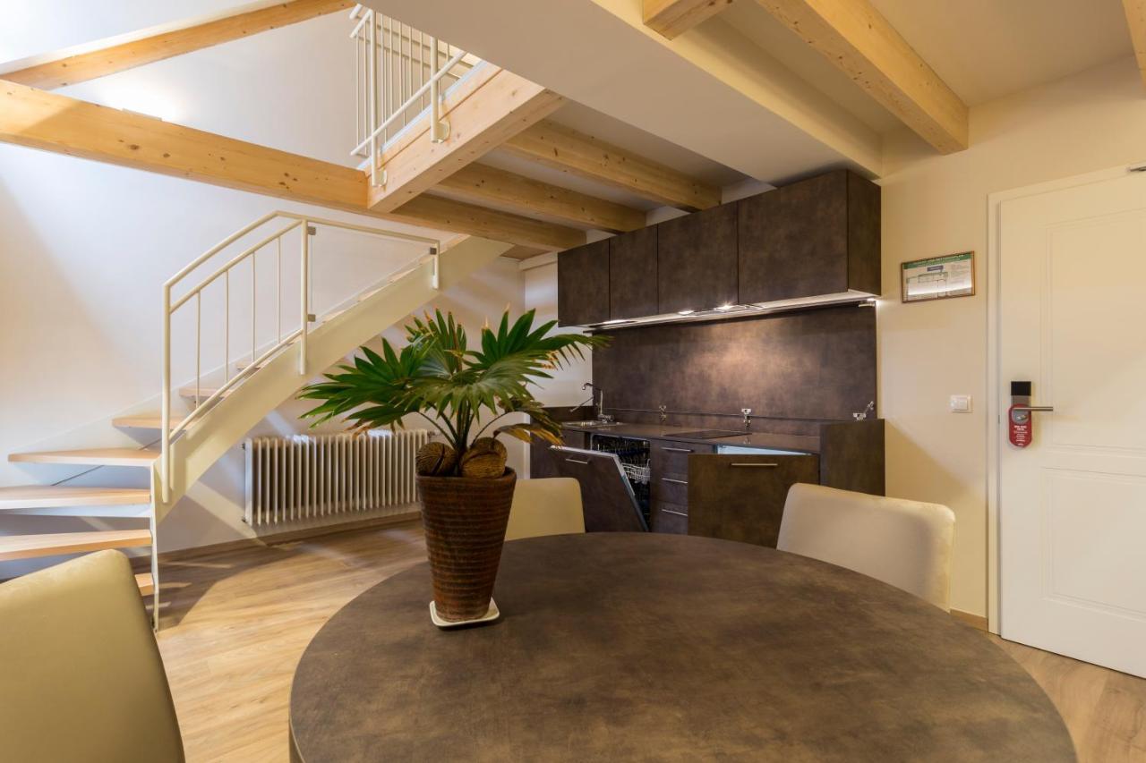 Hotel-Jakobslust Grünstadt エクステリア 写真